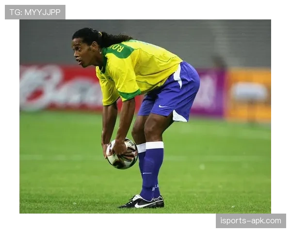 撕裂防线盘带牵制 近期回顾显罗纳尔迪尼奥与梅西差异