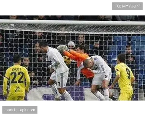 凯恩与鲁尼进攻触点分化：单点驱动与多点参与的战术演变