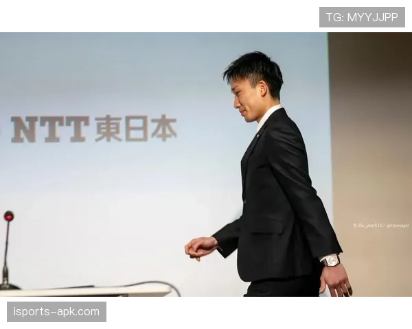 桃田贤斗这行李箱都比我房租贵吧？这生活真是离谱了！